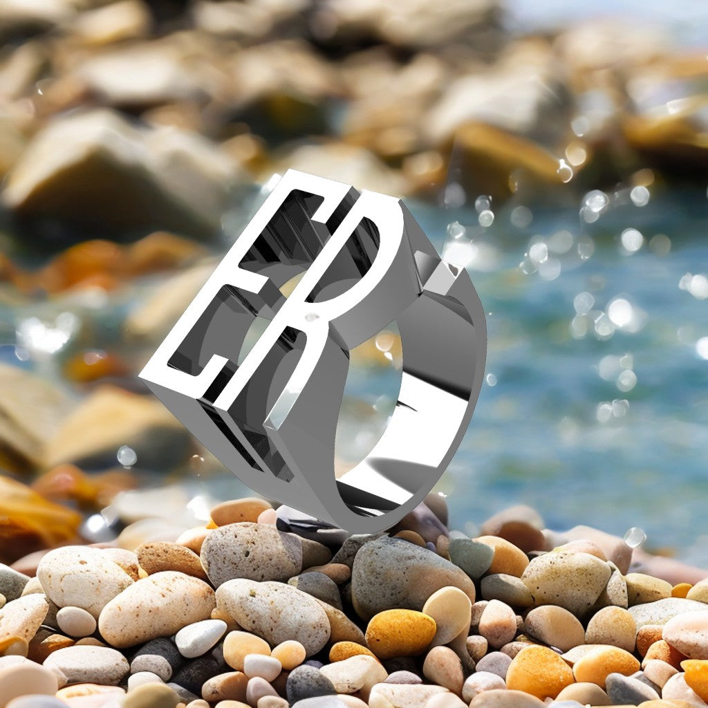 Anello Personalizzato in Argento 925 con Lettere – Stile Unico per Coppie e Iniziali